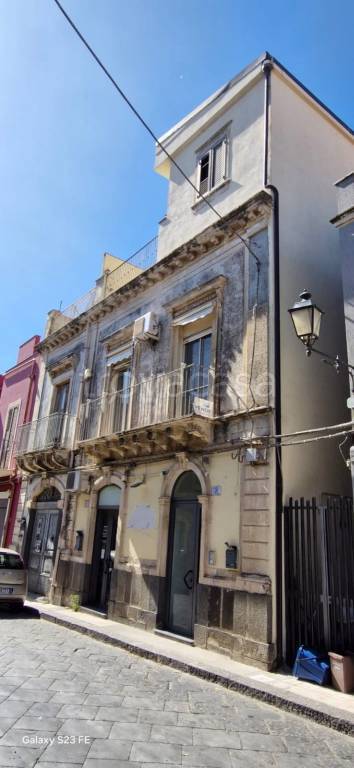 appartamento in vendita a Motta Sant'Anastasia in zona Centro Storico