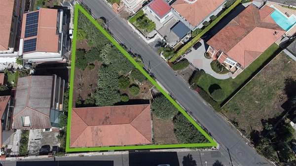 terreno edificabile in vendita a Motta Sant'Anastasia