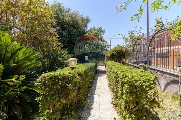 casa indipendente in vendita a Motta Sant'Anastasia