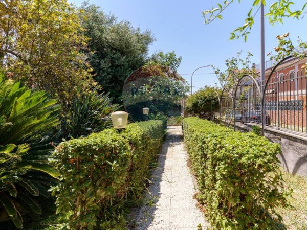 casa indipendente in vendita a Motta Sant'Anastasia