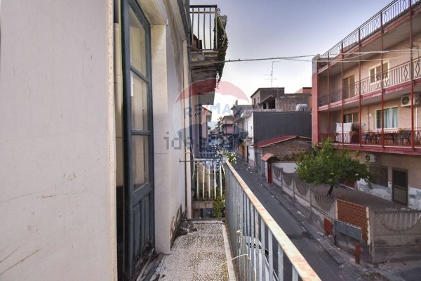 casa indipendente in vendita a Motta Sant'Anastasia