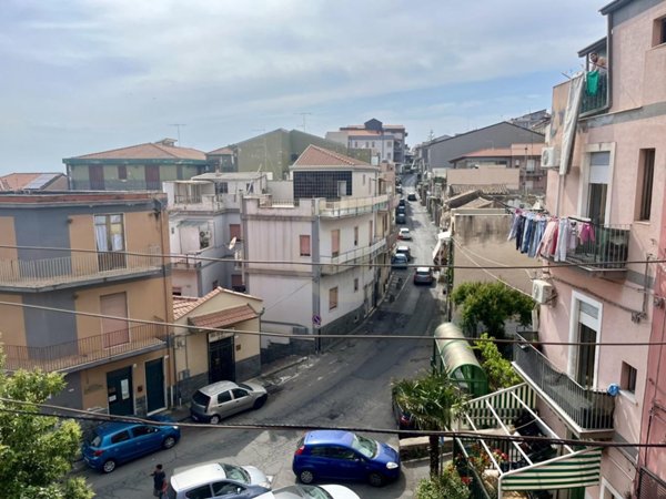 appartamento in vendita a Motta Sant'Anastasia in zona Centro Storico