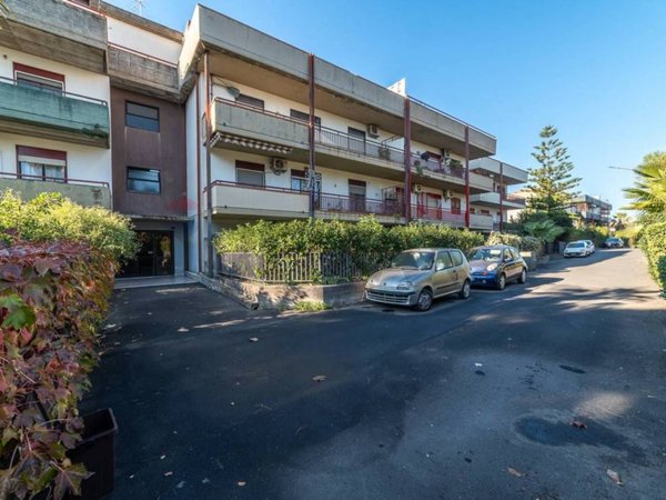 appartamento in vendita a Motta Sant'Anastasia in zona Centro Storico