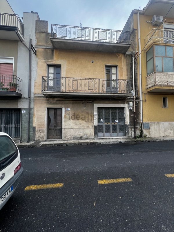 casa indipendente in vendita a Motta Sant'Anastasia