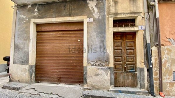 appartamento in vendita a Motta Sant'Anastasia in zona Centro Storico