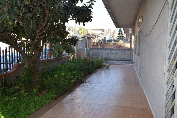 casa indipendente in vendita a Motta Sant'Anastasia