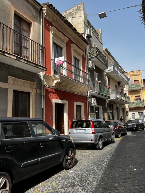 casa indipendente in vendita a Motta Sant'Anastasia