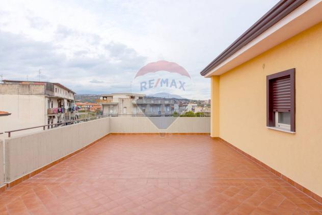 appartamento in vendita a Motta Sant'Anastasia in zona Piano Tavola / Belvedere