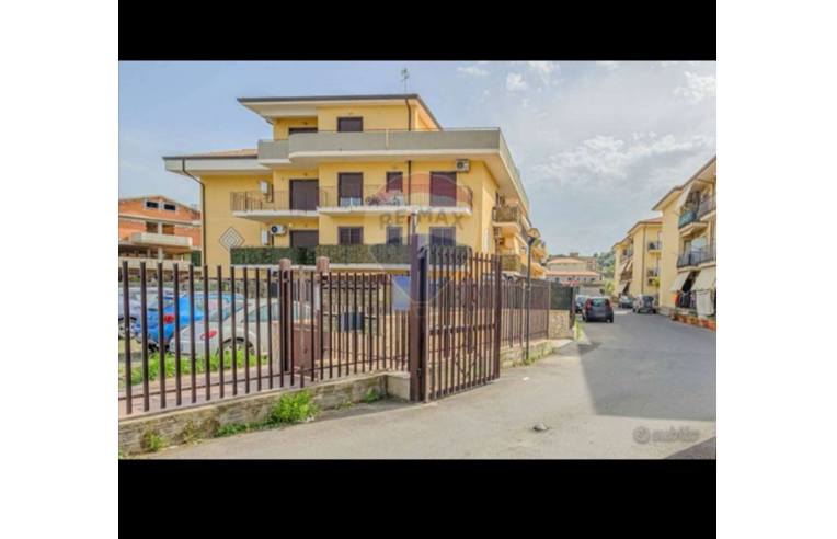 appartamento in vendita a Motta Sant'Anastasia in zona Piano Tavola / Belvedere