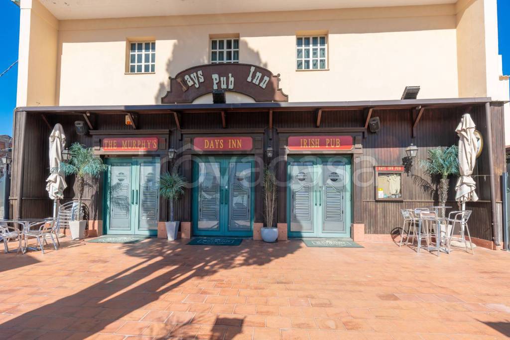 negozio in vendita a Motta Sant'Anastasia in zona Sigonella