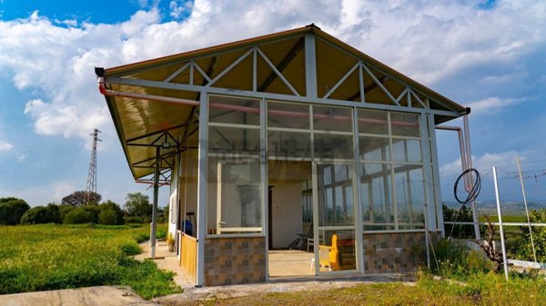 casa indipendente in vendita a Motta Sant'Anastasia in zona Sigonella