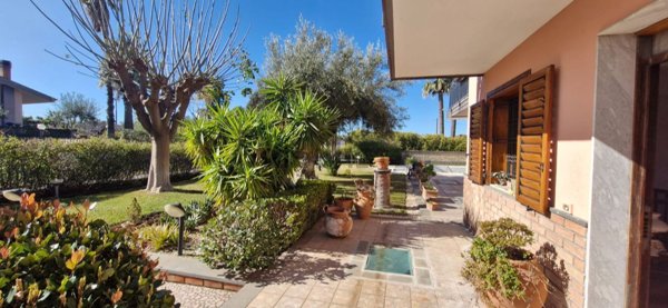 casa indipendente in vendita a Motta Sant'Anastasia