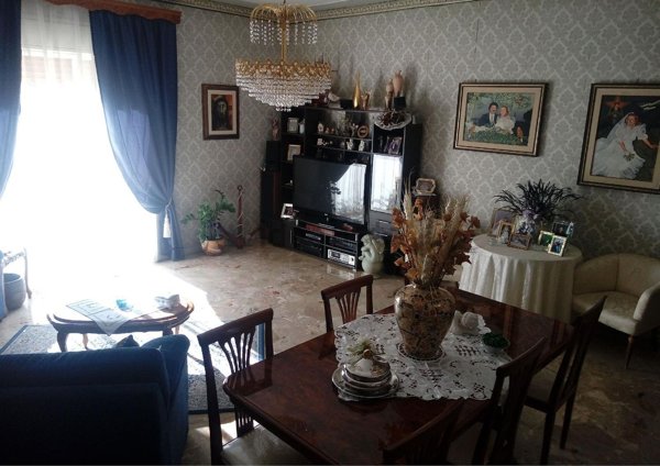 casa indipendente in vendita a Motta Sant'Anastasia in zona Centro Storico