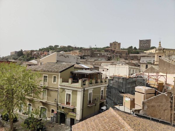 appartamento in vendita a Motta Sant'Anastasia in zona Centro Storico