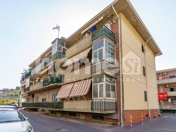 appartamento in vendita a Motta Sant'Anastasia in zona Piano Tavola / Belvedere