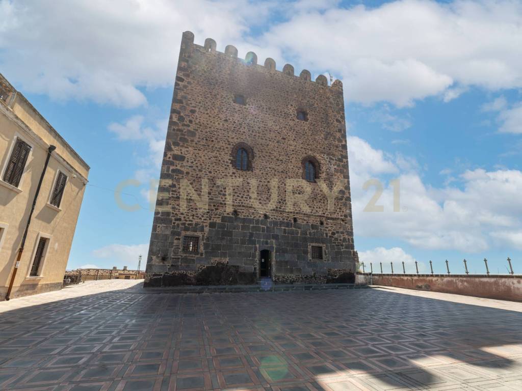 casa indipendente in vendita a Motta Sant'Anastasia in zona Centro Storico