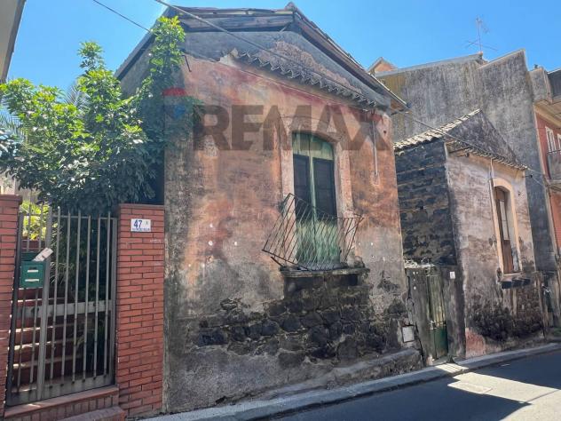 casa indipendente in vendita a Motta Sant'Anastasia in zona Centro Storico