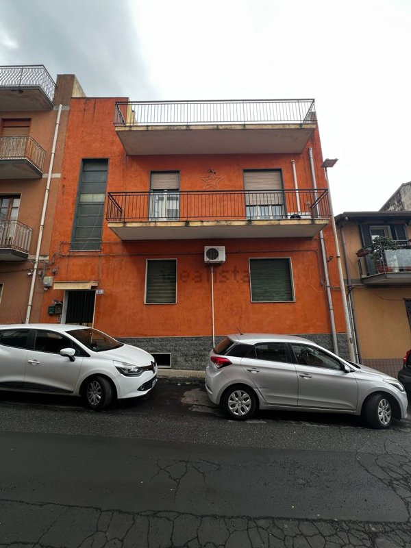 appartamento in vendita a Motta Sant'Anastasia in zona Centro Storico