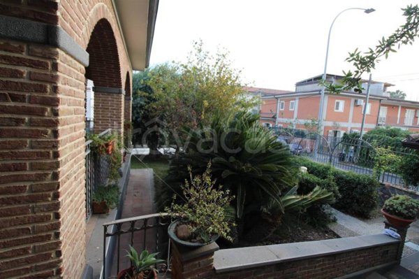casa indipendente in vendita a Motta Sant'Anastasia in zona Centro Storico