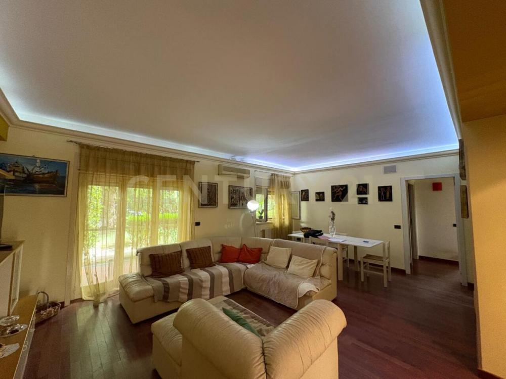 appartamento in vendita a Motta Sant'Anastasia in zona Piano Tavola / Belvedere