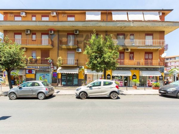 appartamento in vendita a Motta Sant'Anastasia in zona Centro Storico
