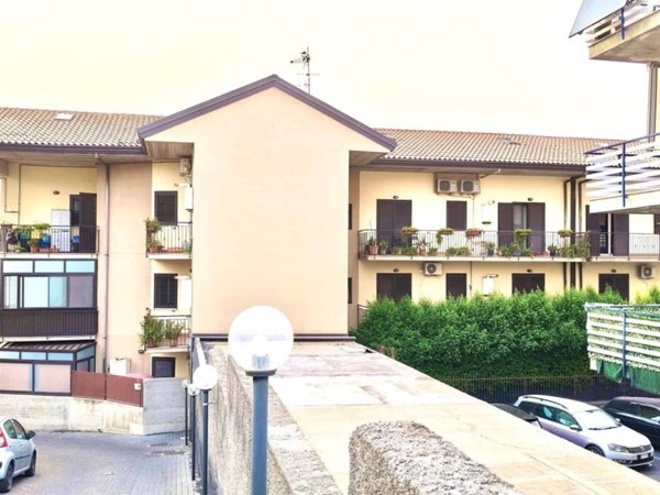 appartamento in vendita a Motta Sant'Anastasia in zona Centro Storico