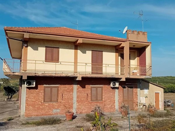 casa indipendente in vendita a Motta Sant'Anastasia
