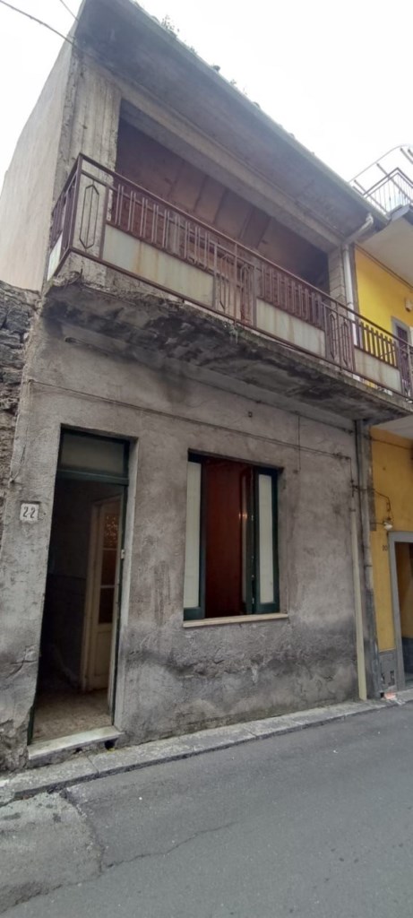 casa indipendente in vendita a Nicolosi