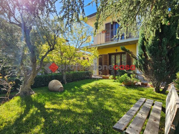 casa indipendente in vendita a Nicolosi