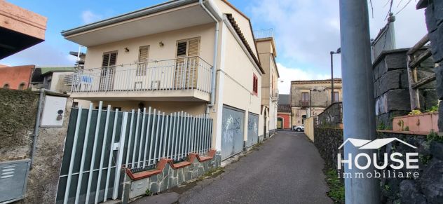 casa indipendente in vendita a Nicolosi