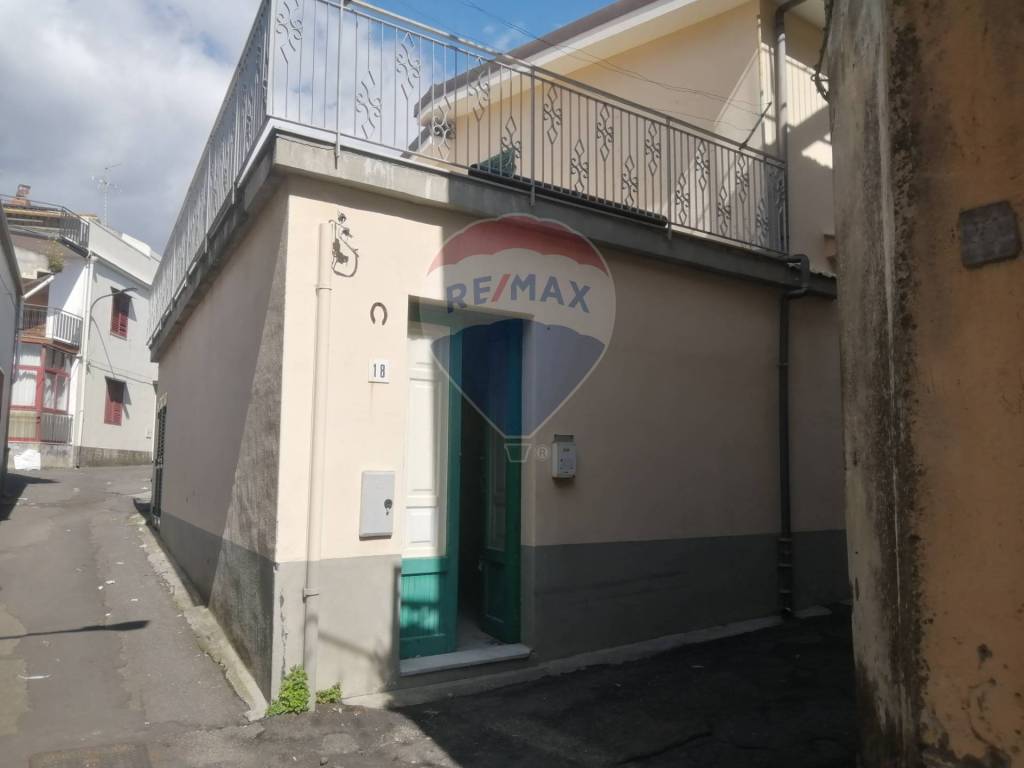 casa indipendente in vendita a Nicolosi