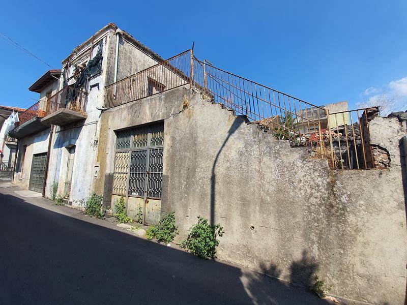 casa indipendente in vendita a Nicolosi