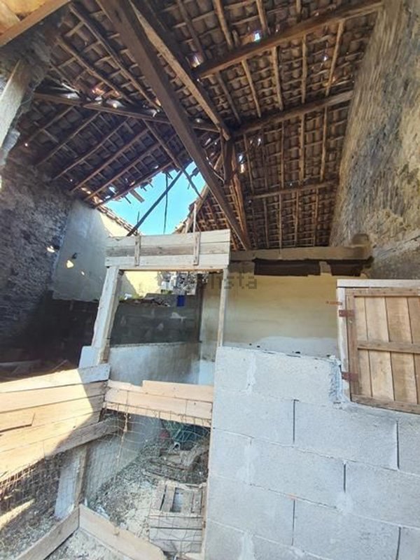 casale in vendita a Nicolosi