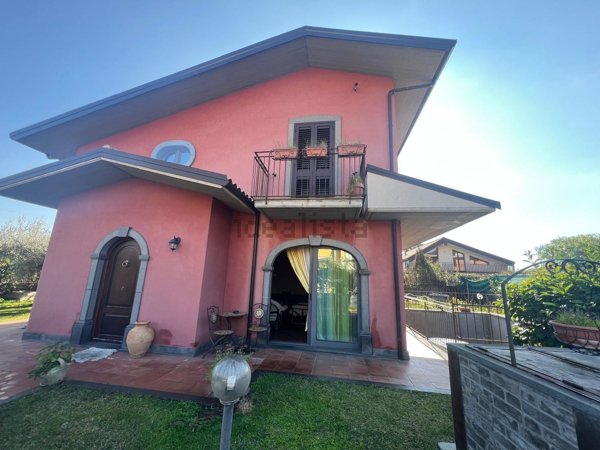 casa indipendente in vendita a Nicolosi