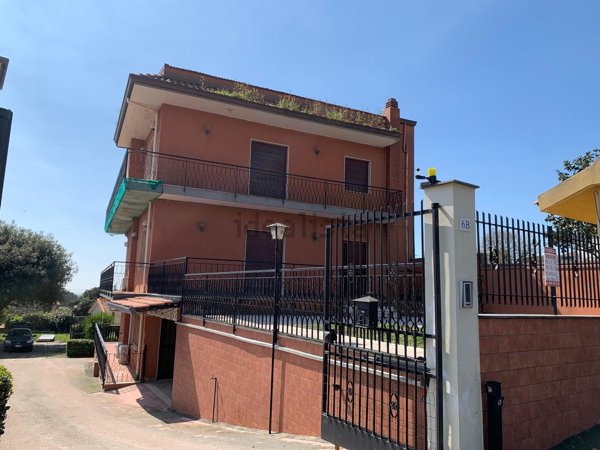 casa indipendente in vendita a Nicolosi