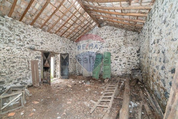 casa indipendente in vendita a Nicolosi