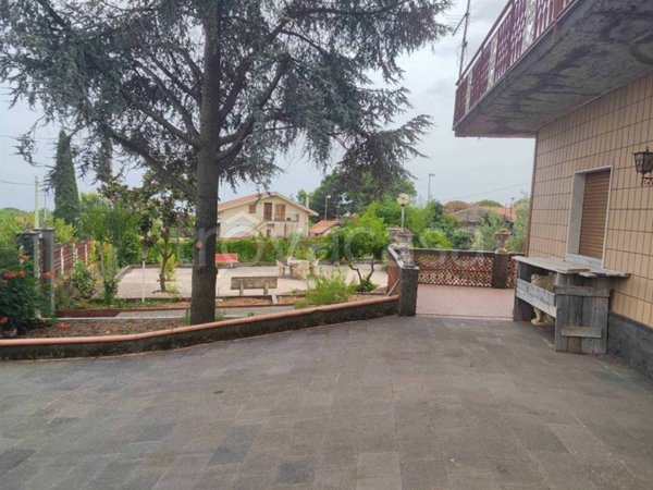casa indipendente in vendita a Nicolosi