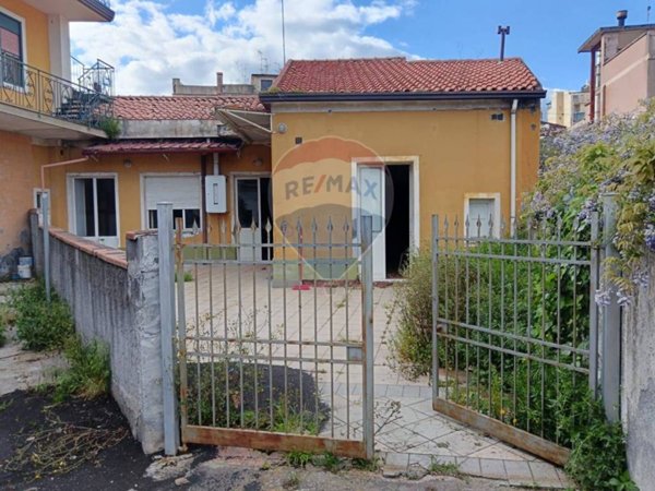 casa indipendente in vendita a Nicolosi
