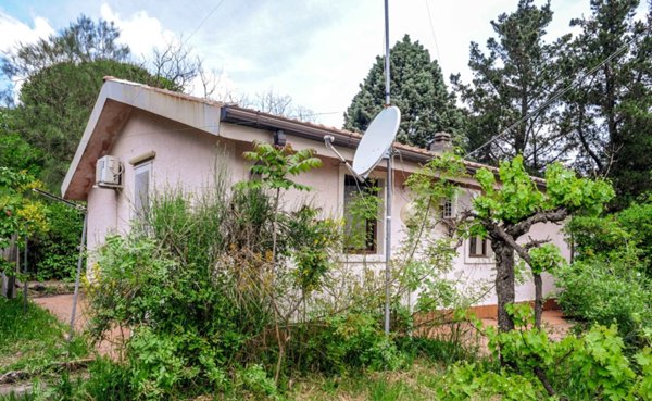 casa indipendente in vendita a Nicolosi