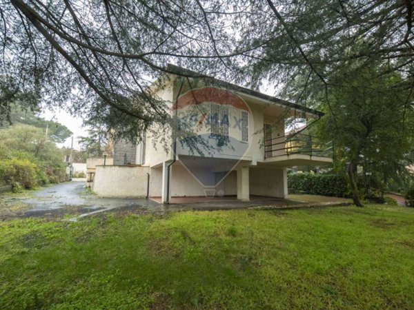 casa indipendente in vendita a Nicolosi