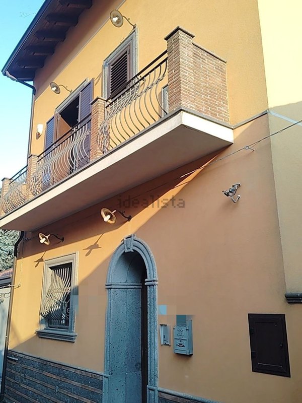 casa indipendente in vendita a Nicolosi