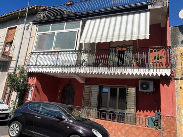 casa indipendente in vendita a Nicolosi