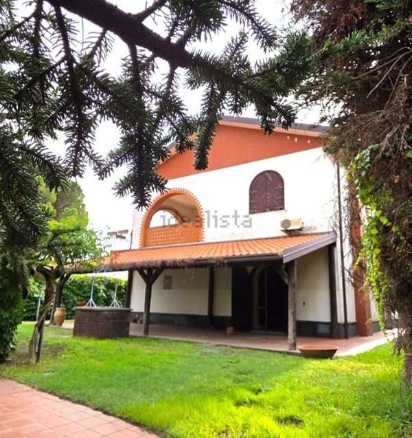 casa indipendente in vendita a Nicolosi