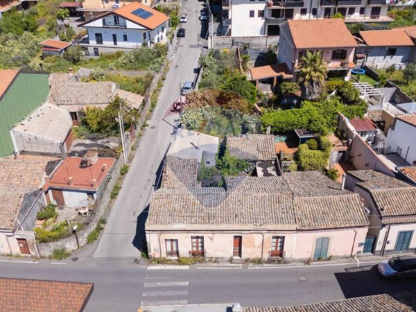 casa indipendente in vendita a Nicolosi