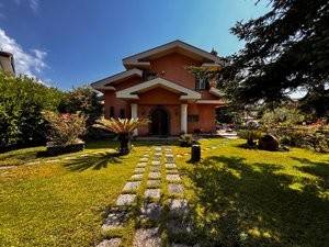 casa indipendente in vendita a Nicolosi