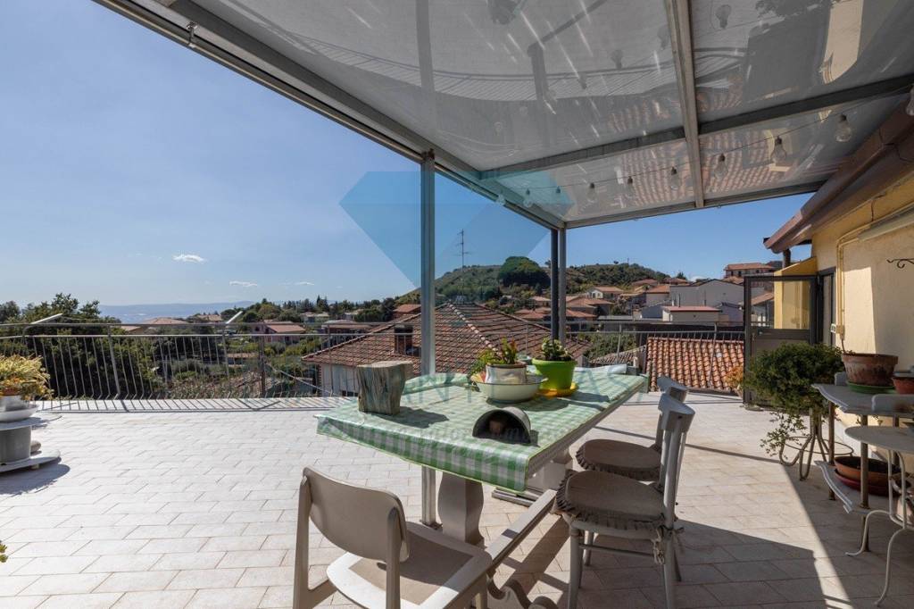 casa indipendente in vendita a Nicolosi