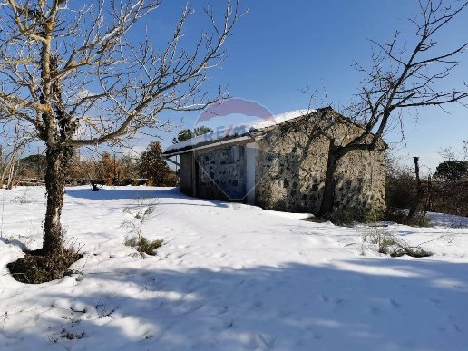 casale in vendita a Nicolosi