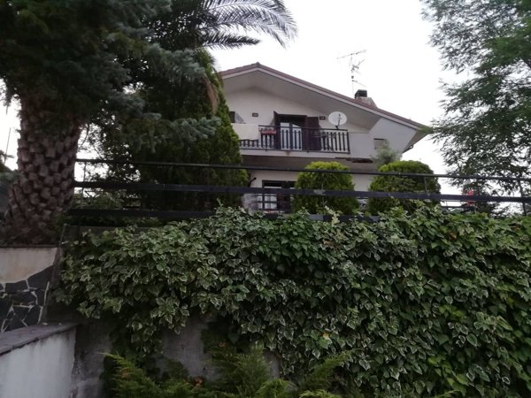 casa indipendente in vendita a Nicolosi