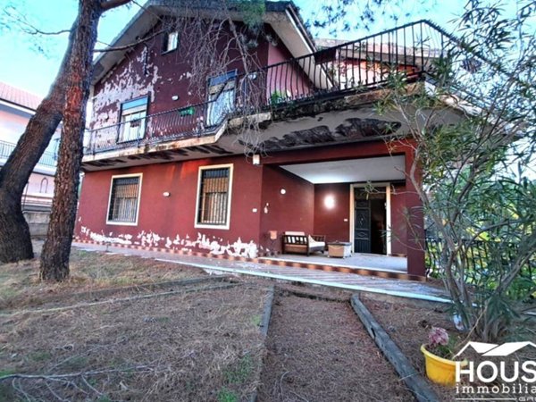 casa indipendente in vendita a Nicolosi