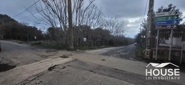 casa indipendente in vendita a Nicolosi